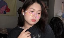 沉浸式化妆爆料视频在线,跟随视频一探究竟