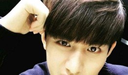 成毅爆料女友视频,甜蜜互动引网友热议